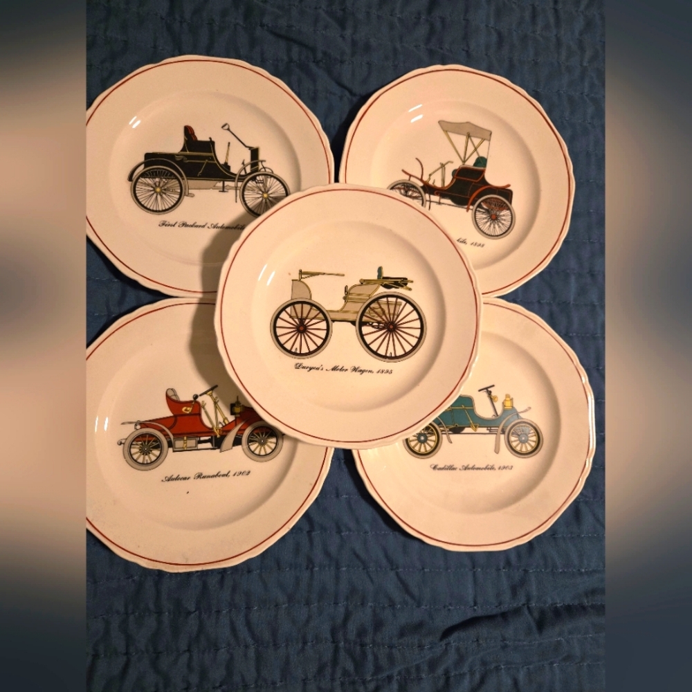 Vintage Winton Automobile collector plates